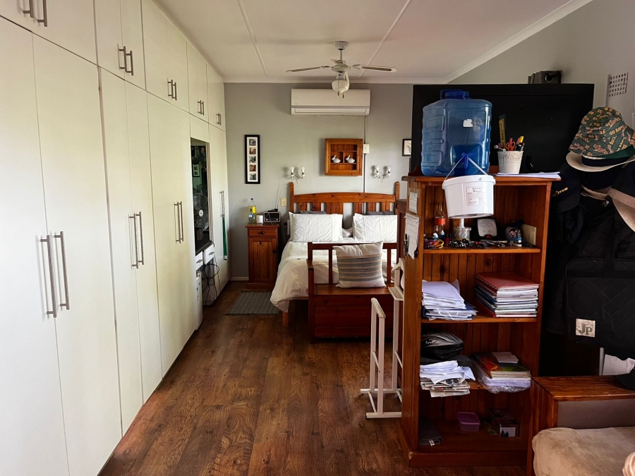 4 Bedroom Property for Sale in Rouxpark Western Cape